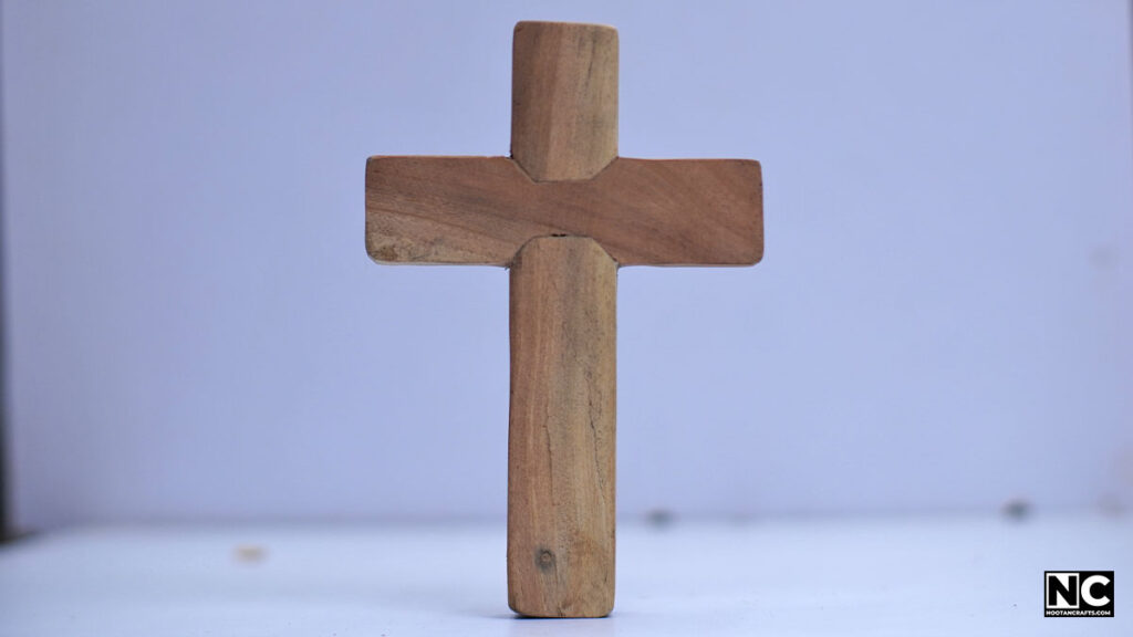 Halved-molded-joint
