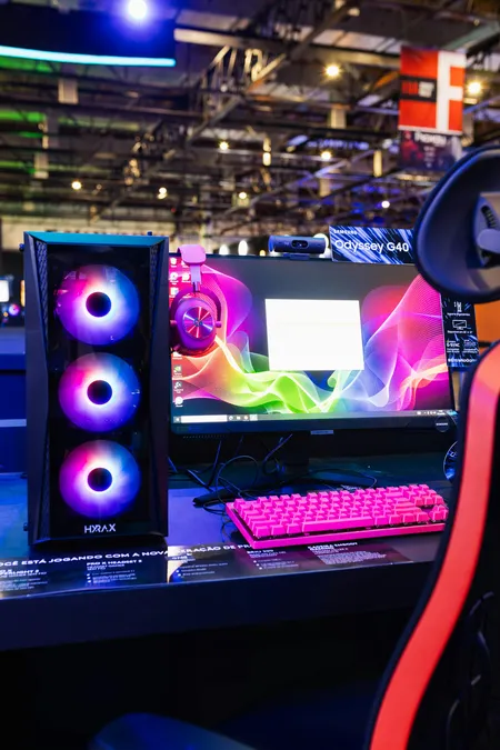 Computer RGB light on front fans